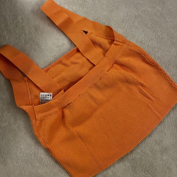 ZARA Crop top - Picture 3 of 3